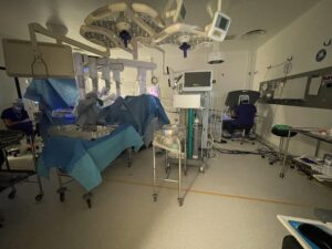 Operating theatre with white machines
